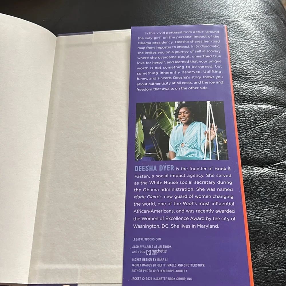 U.S.POLITICS BOOK - Picture 4 of 4